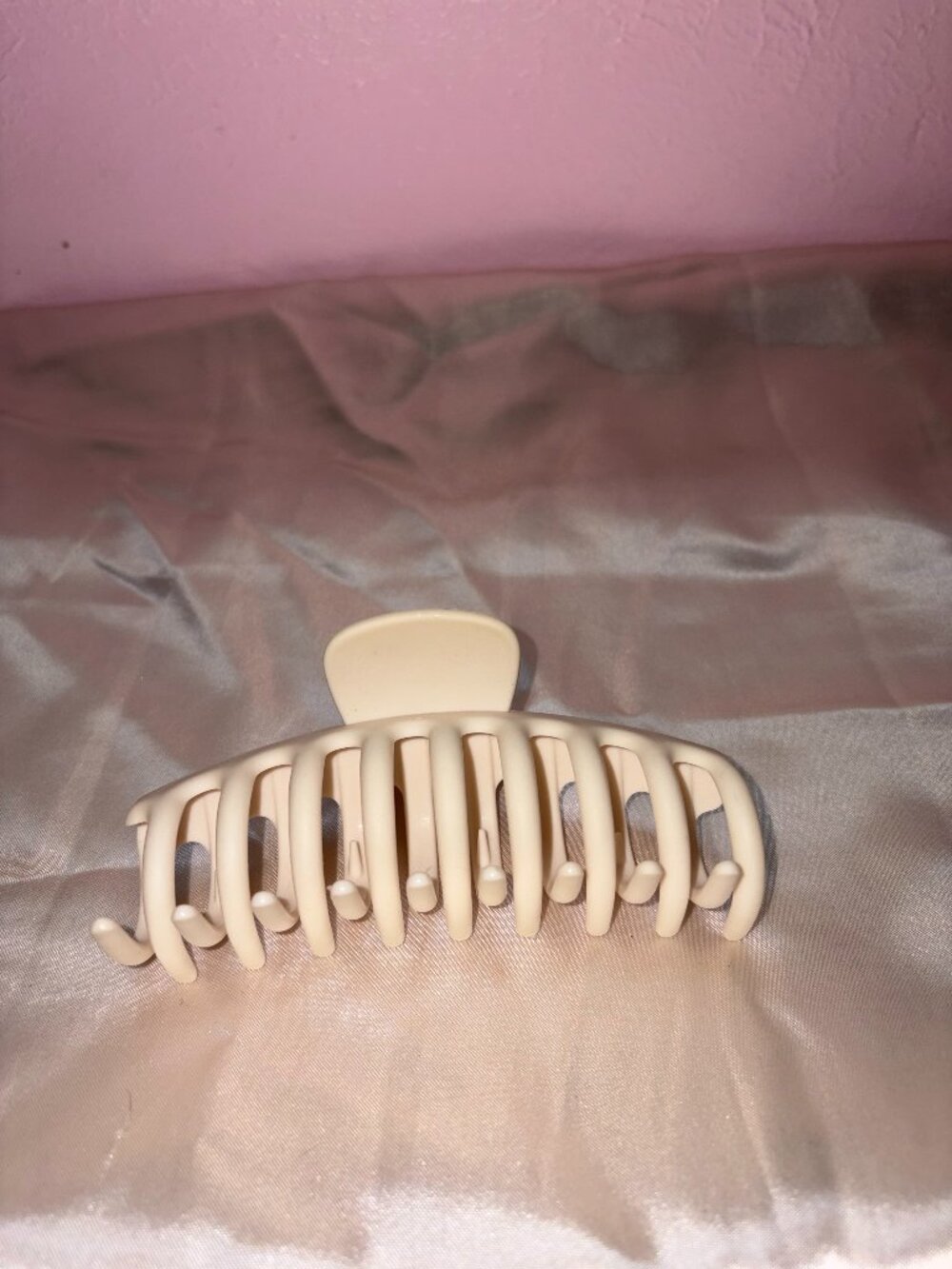 cream hair clip